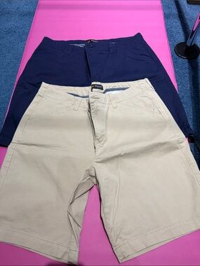 Lee Men's Flat Front Shorts in Beige and Navy and Beige - set of 2